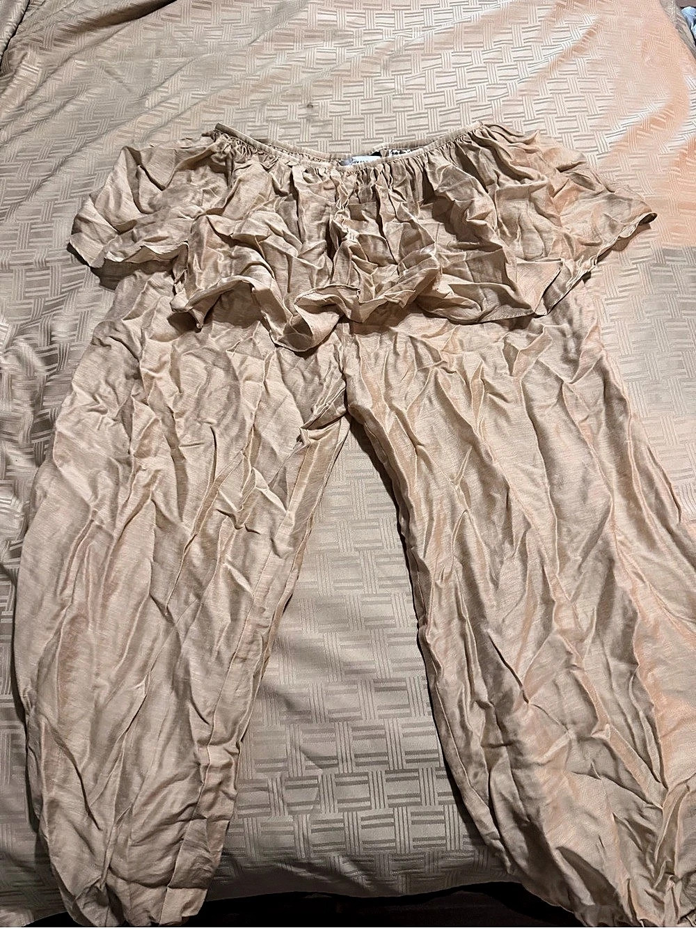 H&Medium Ruched Track Pants in Beige Size Medium Like New